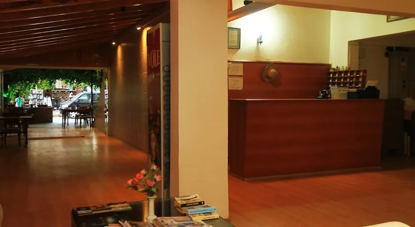 Koz Eren Otel Çeşme Ξενοδοχείο