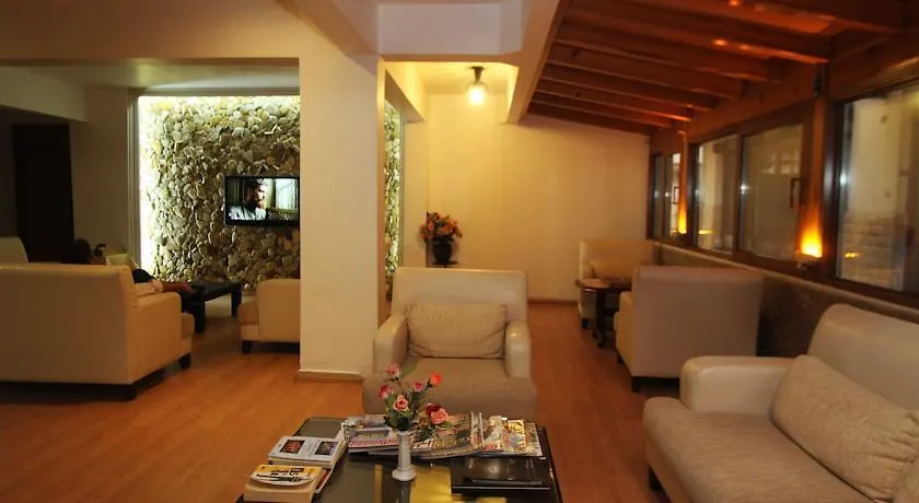 Koz Eren Otel Çeşme