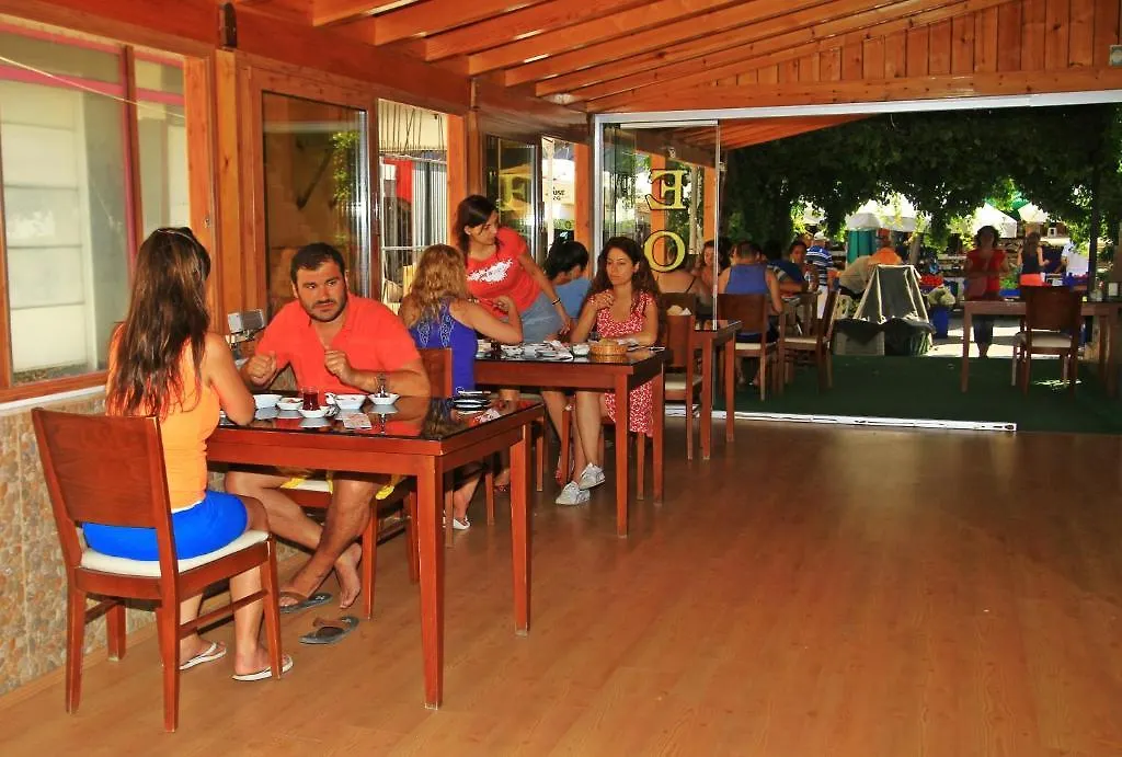 ** Ξενοδοχείο Koz Eren Otel Çeşme Τουρκία