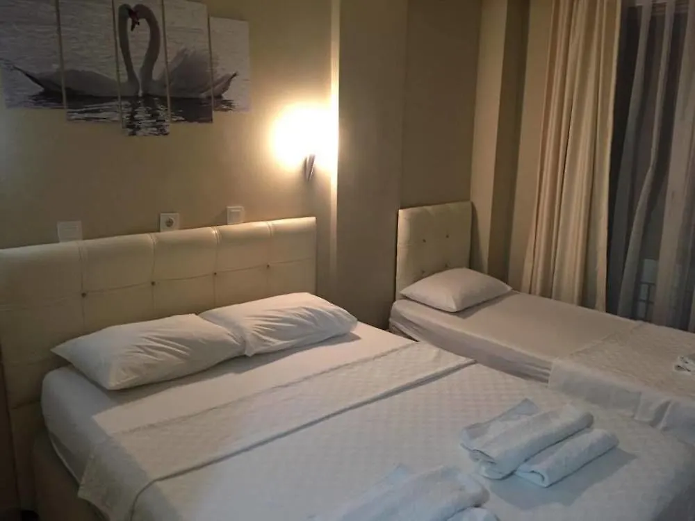 Koz Eren Otel Çeşme Ξενοδοχείο
